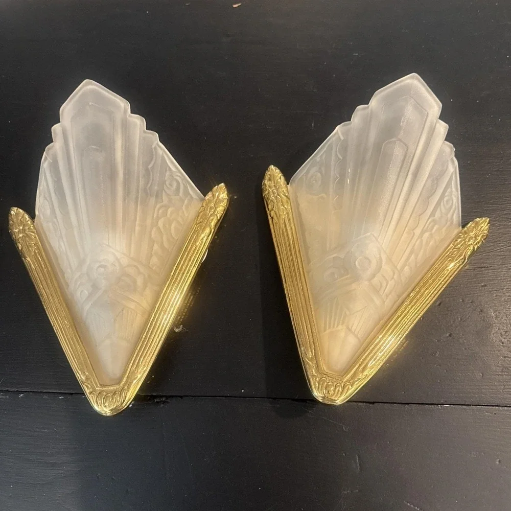 Pair Art‎ Deco Revival Wired Wall Sconce, Frosted Shell Slip Shade, A+ Condition